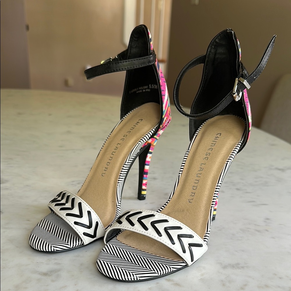 Chinese Laundry Black and White Chevron Heels